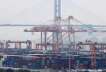 South Korea exports hit record high in 2025