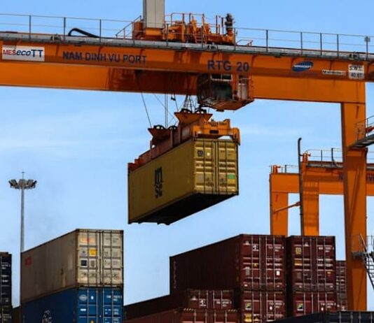 Vietnam’s trade surplus with US hits record as exports surge despite tariffs