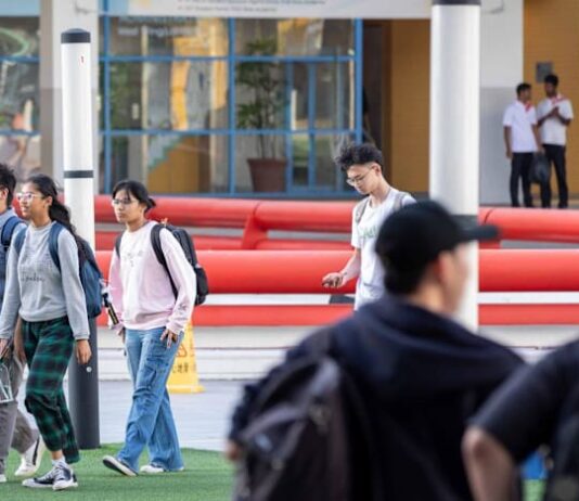 9 in 10 polytechnic graduates found work within 6 months of completing school or NS in 2025