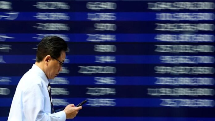 Asian stocks hit record high as earnings hopes offset Trump's Korea tariff move