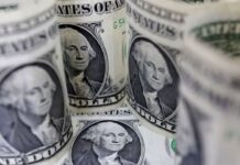 Dollar firmer as Venezuela raid hangs over sentiment