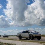 Elon Musk’s SpaceX said to consider merger with Tesla, Bloomberg News reports