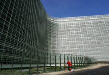 Exclusive-Big Tech spared strict rules in EU digital rule overhaul, sources say