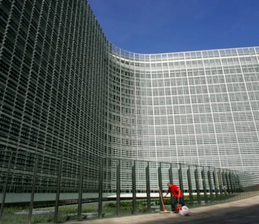 Exclusive-Big Tech spared strict rules in EU digital rule overhaul, sources say