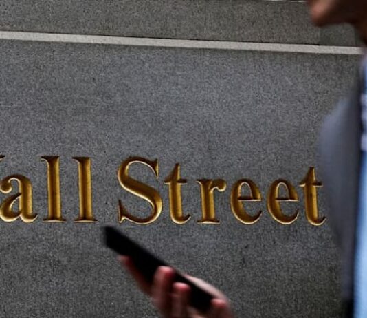 Gold, silver prices tumble as investors soothed by Trump Fed pick