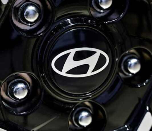 Hyundai Motor reports bigger-than-expected profit fall in Q4 as US tariffs bite