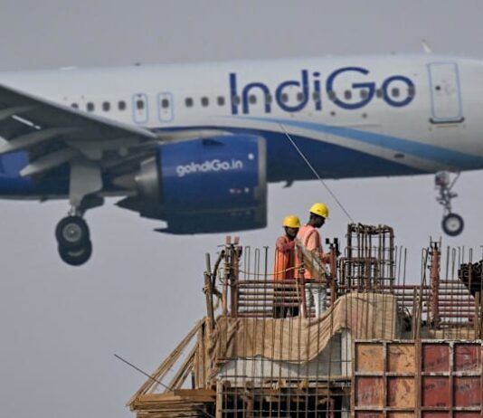 India fines IndiGo record US$2.45 million over mass flight cancellations