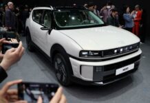 South Korea auto stocks recover from early slump after Trump tariff comments