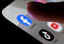 US judge weighs school districts’ addiction claims against social media companies