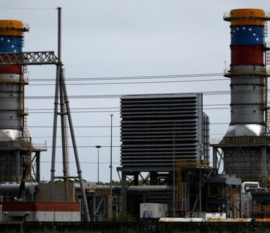 Venezuela’s oil supply to rise in years ahead and depress prices, say analysts