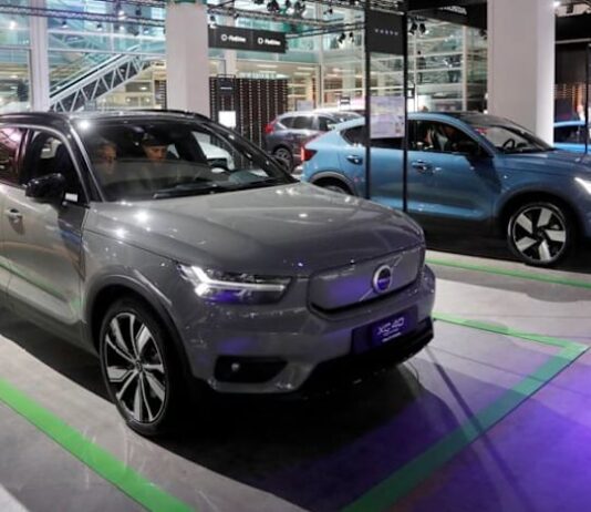 Volvo Cars recalls over 413,000 US vehicles due to rearview camera issue