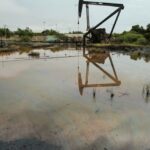 WTI crude extends decline after Trump says Venezuela will send oil to US