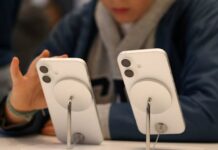 Apple and Google agree app store changes to appease UK regulator