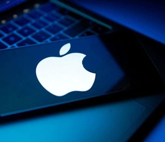 Apple fends off 4G wireless patent lawsuit at third trial