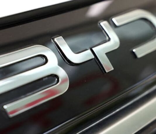 BYD Hong Kong shares sink to 5-week low on weak January sales