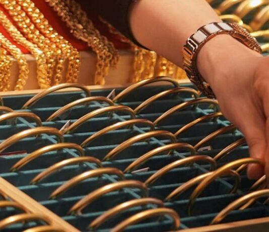 China’s central bank buys gold for 15th consecutive month