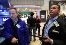 From software to real estate, US sectors under the grip of AI scare trade