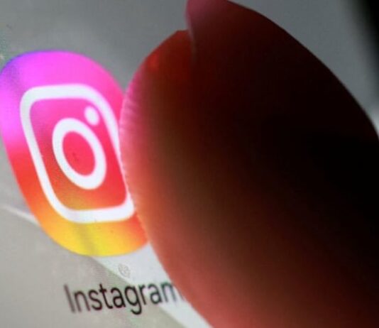 Instagram, YouTube addiction trial kicks off in Los Angeles