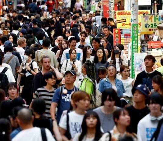 Japan Q4 GDP seen returning to growth on robust investment: Reuters poll