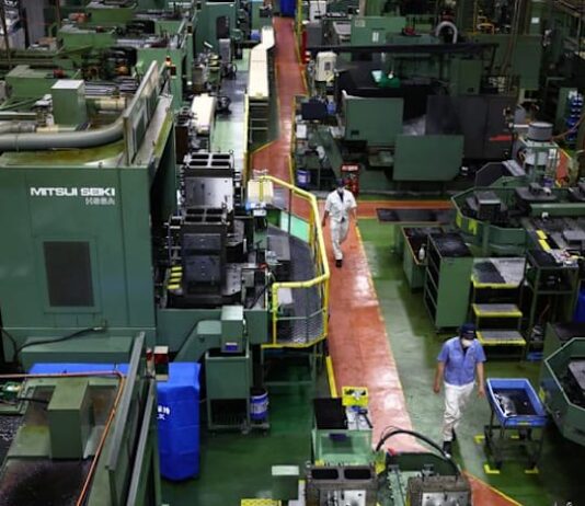 Japan’s factory activity growth hits near 3-1/2-year peak, PMI shows
