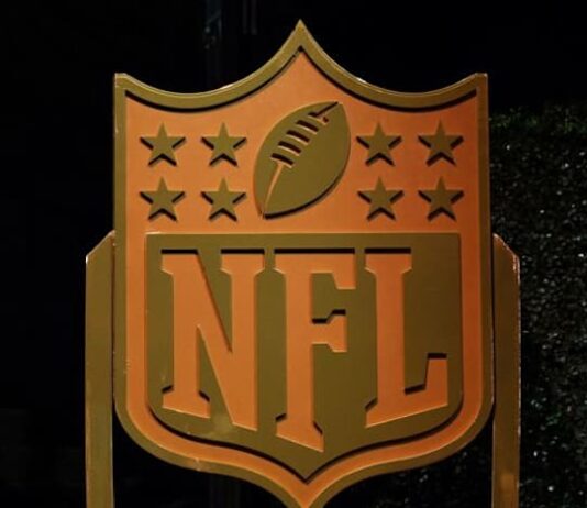 NFL to talk with partners outside of core media for live games, CNBC reports