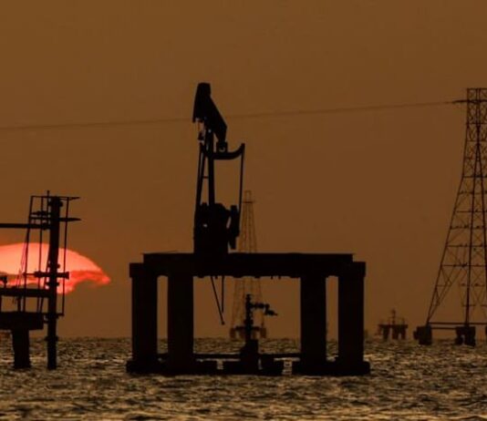Oil at six-month high with nuclear talks and US tariffs in focus