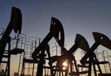 Oil falls by over $1 per barrel as Iran talks in focus