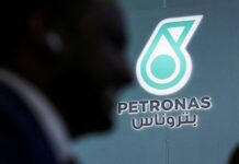 Petronas signs 20-year LNG supply deal with QatarEnergy