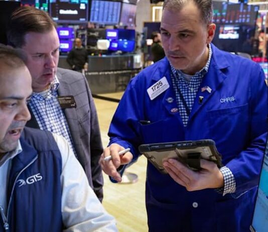 Trading Day: Wall Street ends modestly lower while US-Iran tensions boost crude prices