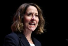 UK tells parents to quiz their children about toxic online content