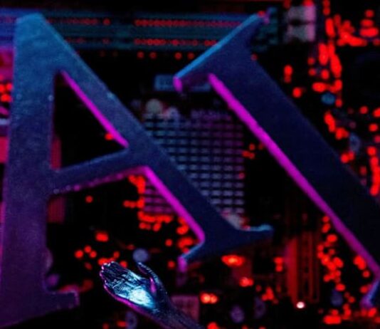 US judge blocks ex-Palantir staffers from poaching workers for new AI firm