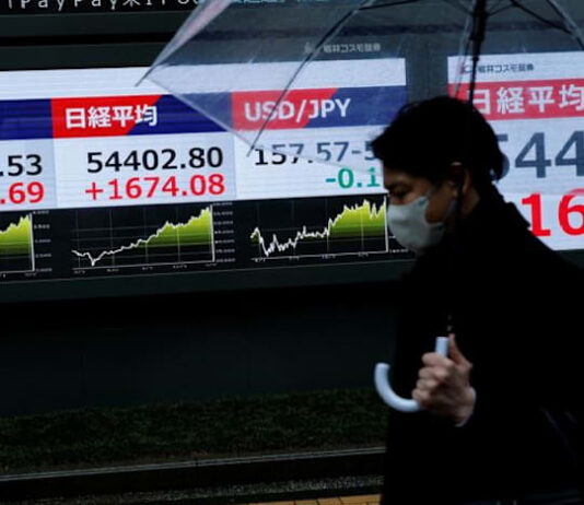Asia shares wary, oil volatile as war drags on