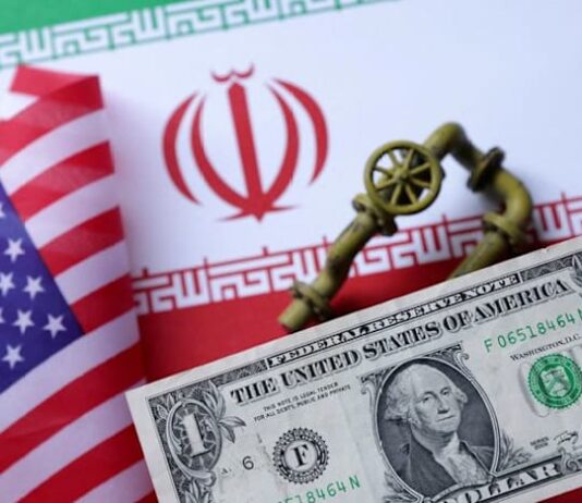 Dollar poised for second weekly gain with no end in sight for Iran war