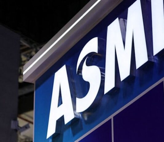 Exclusive-ASML plots future of chipmaking tools for AI beyond EUV
