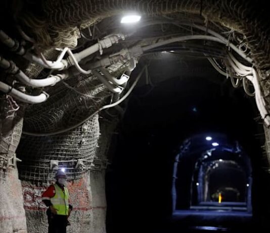 Mongolia urges Rio Tinto to rewrite terms of Oyu Tolgoi copper mine, FT reports