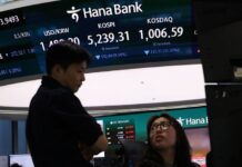 Morning Bid: Seoul-sapping selloff