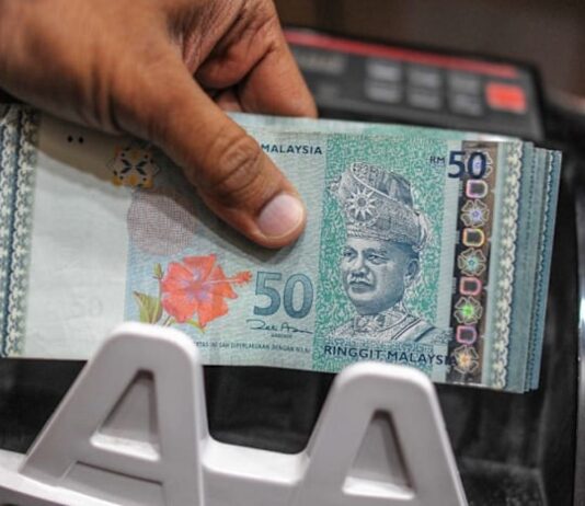 Ringgit edges towards RM3 to S$1, but Singaporeans making cross-border trips remain undeterred