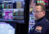 Trading Day: Growth fears snowball