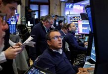Wall Street sees early drop as Iran war drives bond selloff