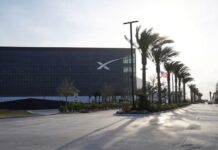 Analysis:SpaceX’s orbital data centers could face same hurdles as Microsoft’s abandoned undersea project