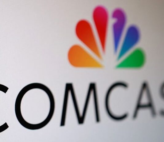 Comcast beats estimates on sports boost, easing broadband customer losses