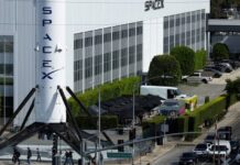 Exclusive-SpaceX refinanced debt with stopgap $20 billion loan before IPO filing