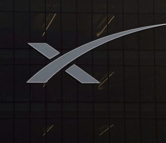 Exclusive-SpaceX says unproven AI space data centers may not be commercially viable, filing shows