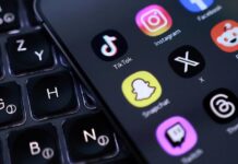 Italian bill proposes curbs on social media addiction