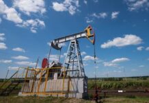 Oil prices fall for a second day on expectations US-Iran talks may resume