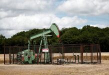 Oil prices rise 6% on fears of US-Iran ceasefire collapse