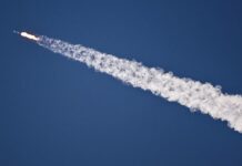 Starlink user growth accelerates as SpaceX eyes public market debut, report says