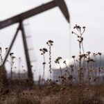 US crude futures fall $12.04 to $100.90/bbl after Trump announces two week ceasefire