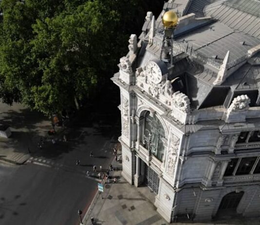 Bank of Spain calls for access to advanced AI tools, flags cyber risks