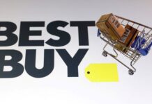 Best Buy forecasts upbeat sales on steady gadgets demand, ads and marketplace growth